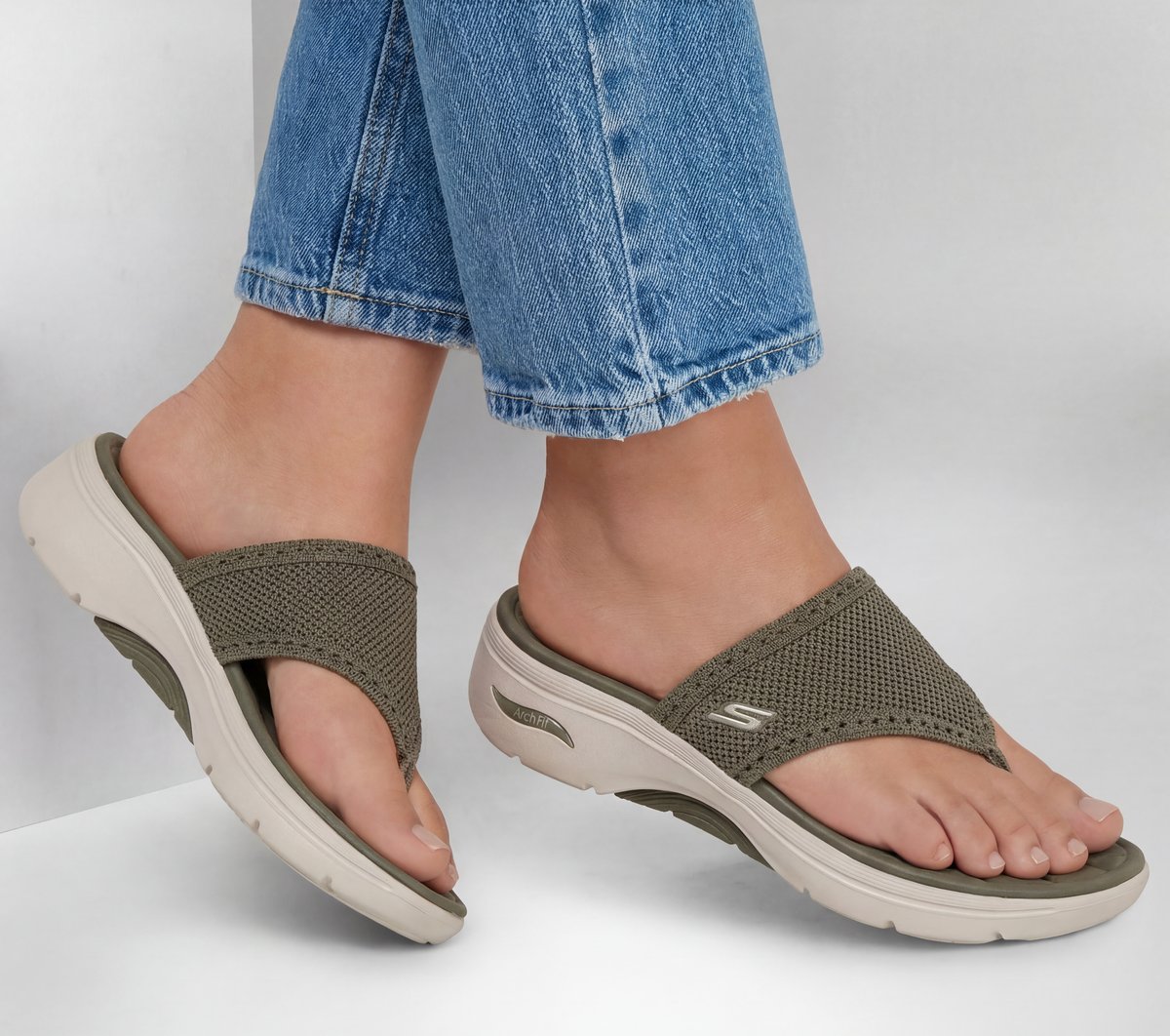 GO WALK Arch Fit 2.0 Sandal - Ashley — OLIVE