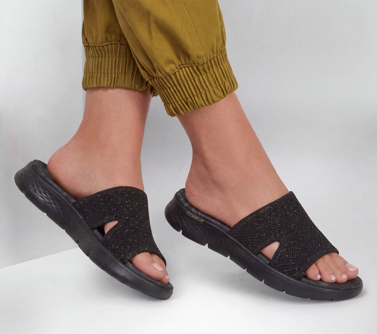 GO WALK Flex Sandal - Lucy — BLACK / ROSE GOLD