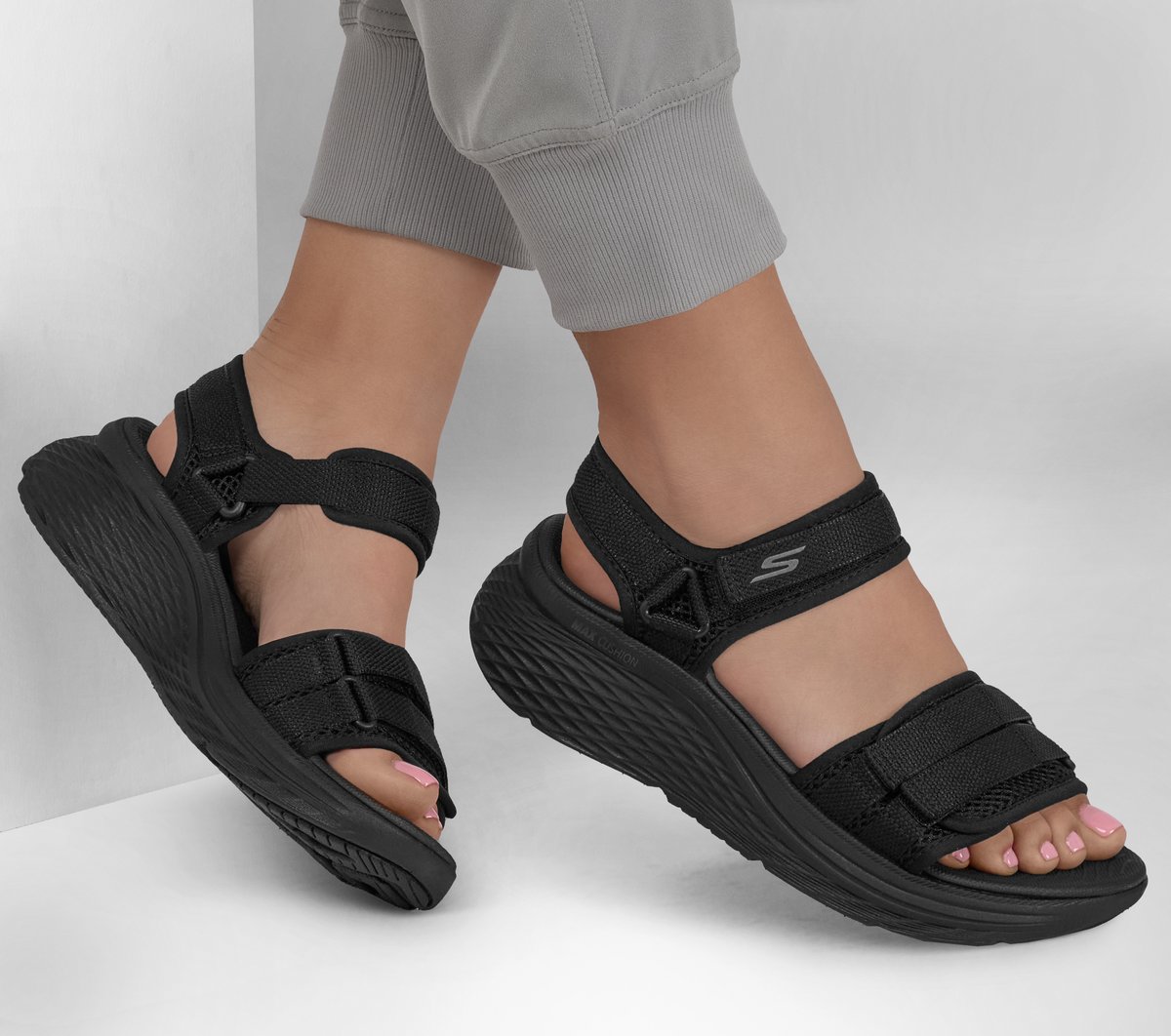 Max Cushioning Elite 2.0 Sandal - Jessie — BLACK
