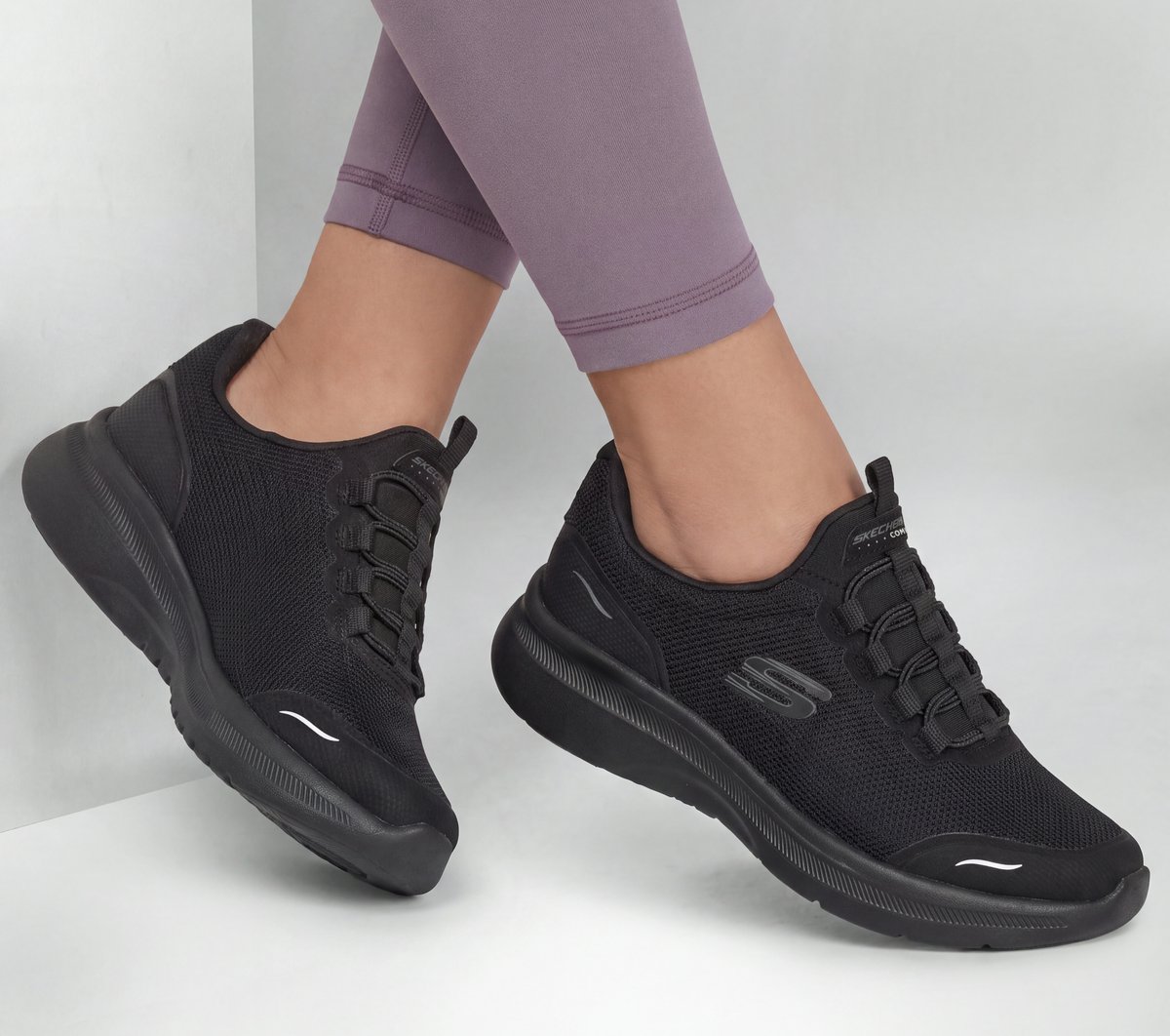 Relaxed Fit: Dynamight 3.0 - Daily Stride — BLACK