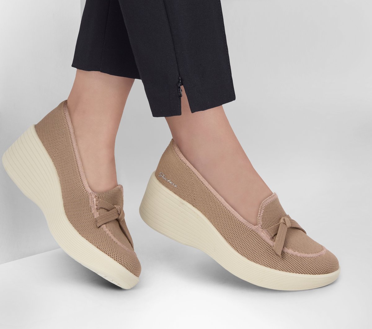 Relaxed Fit: Parallel Lite - Soaring Softly — MOCHA