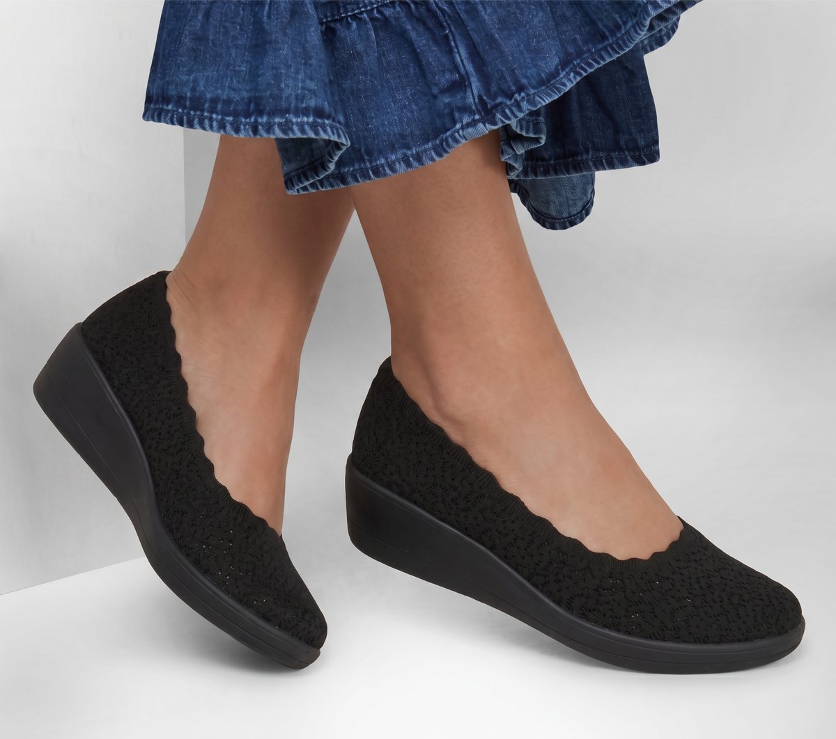 Relaxed Fit: Newport Wedge - Softly Stitched — BLACK