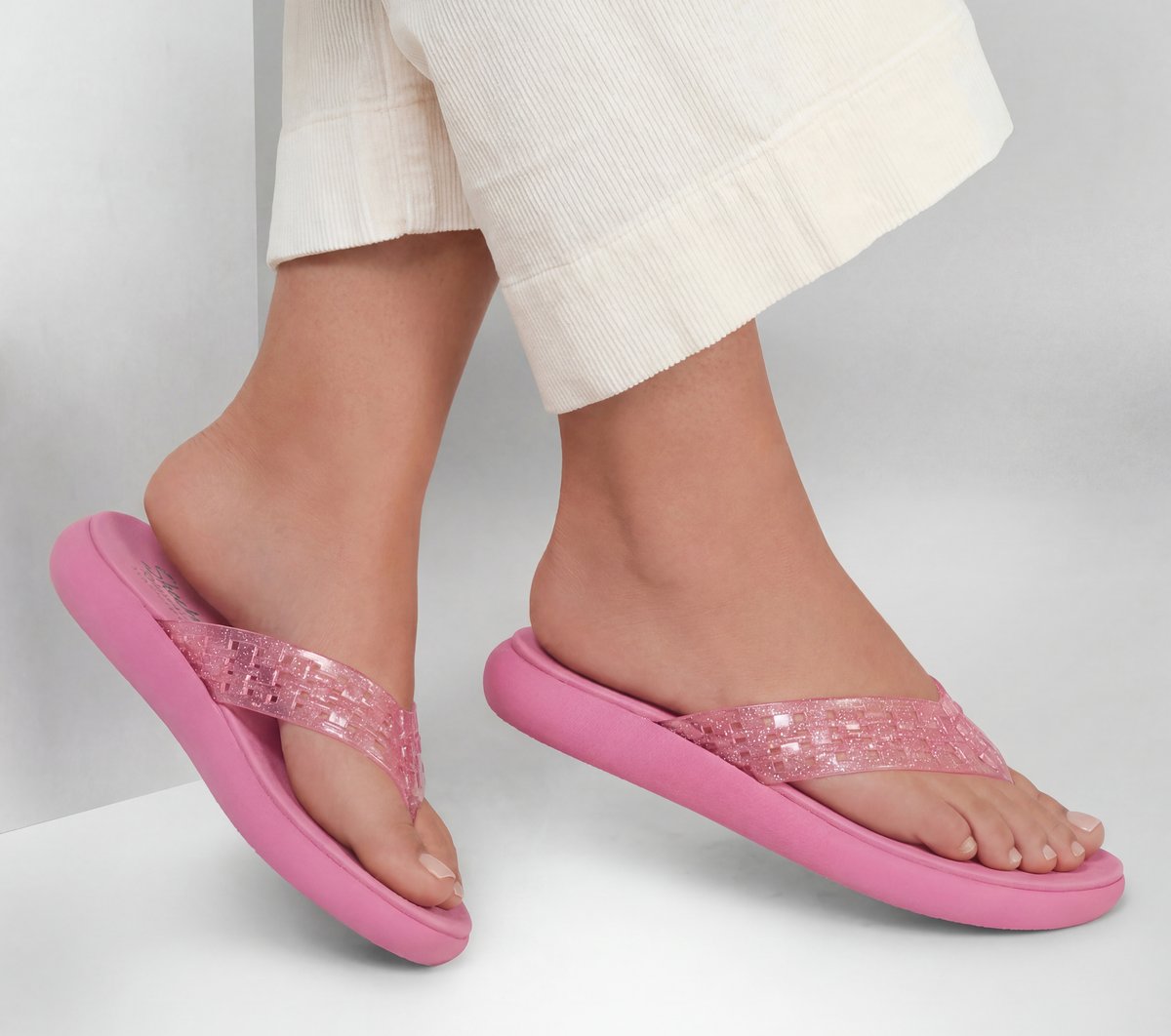 Relaxed Fit: Asana Luxe - Shimmer Days — HOT PINK