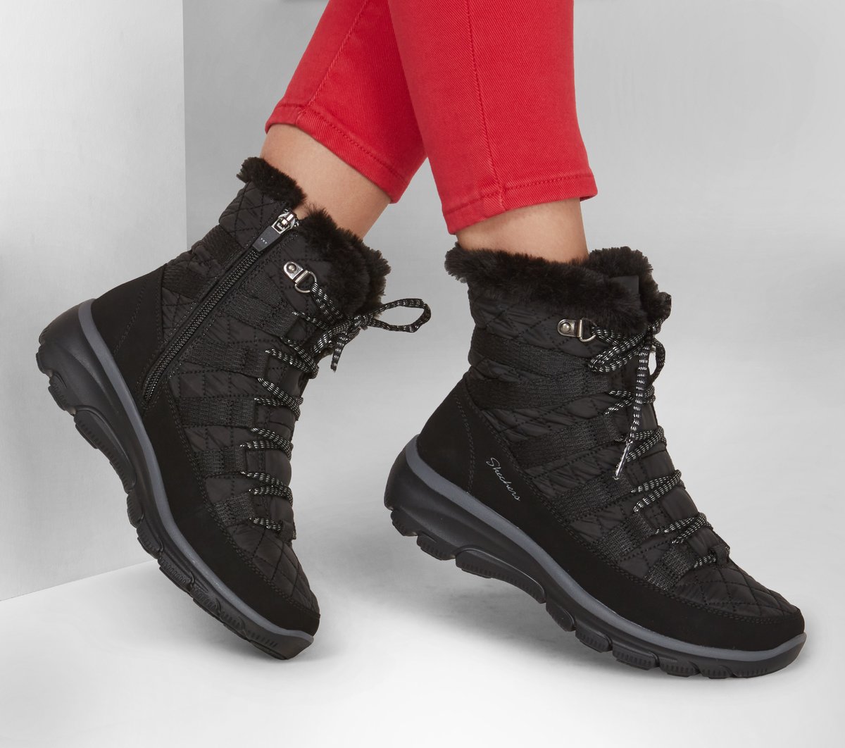 Relaxed Fit: Easy Going - Moro Street — BLACK