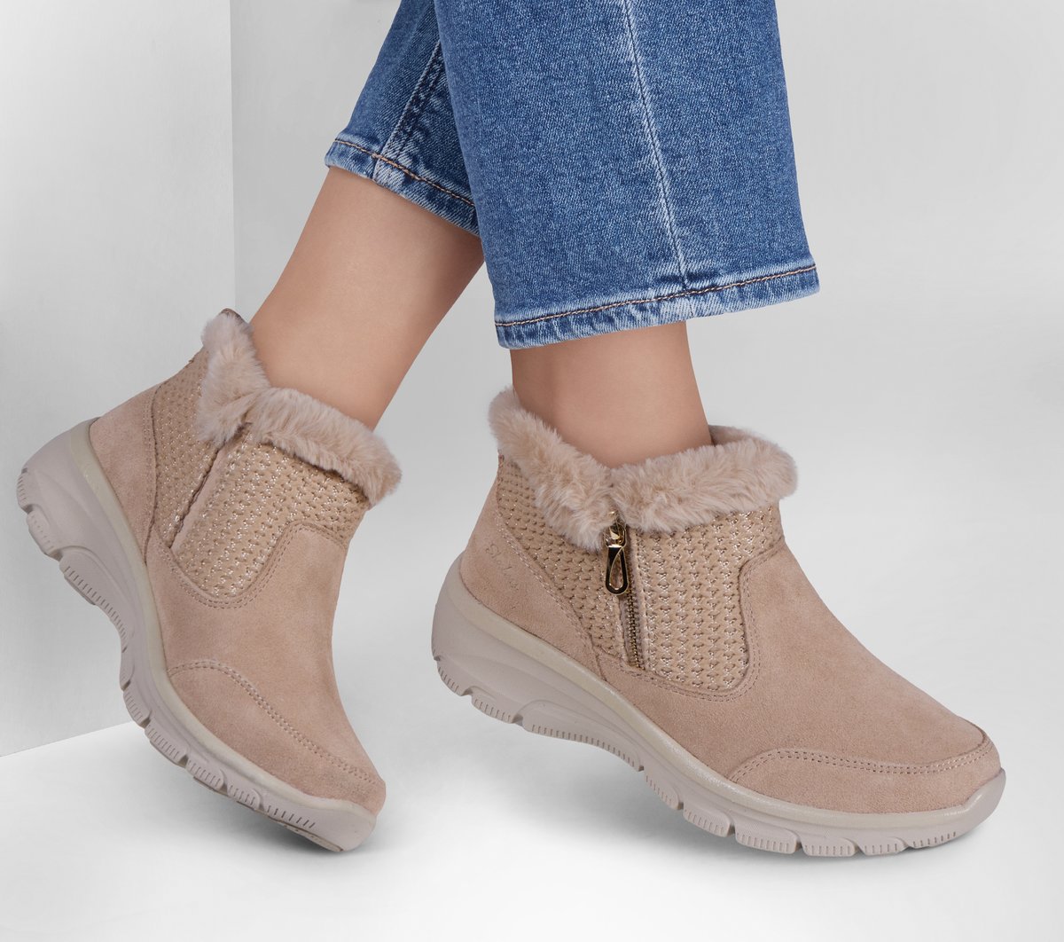 Relaxed Fit: Easy Going - Gentle Fall