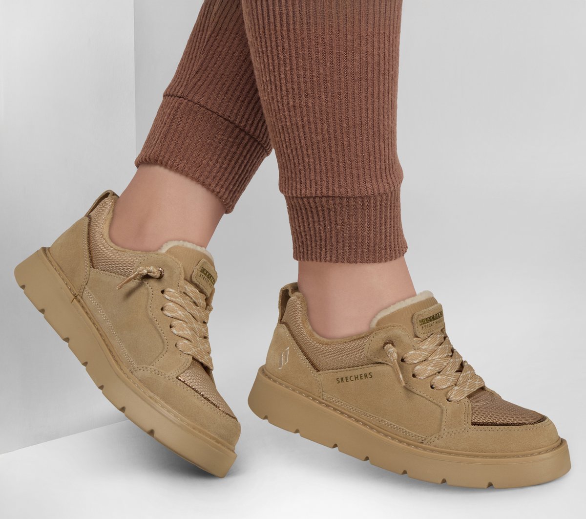 Keepsakes Cozy - Street Hiker — SAND