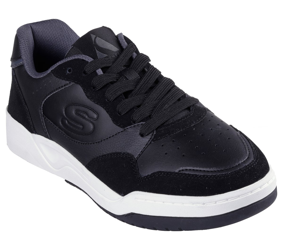 Koopa Court - Volley Low Varsity — BLACK