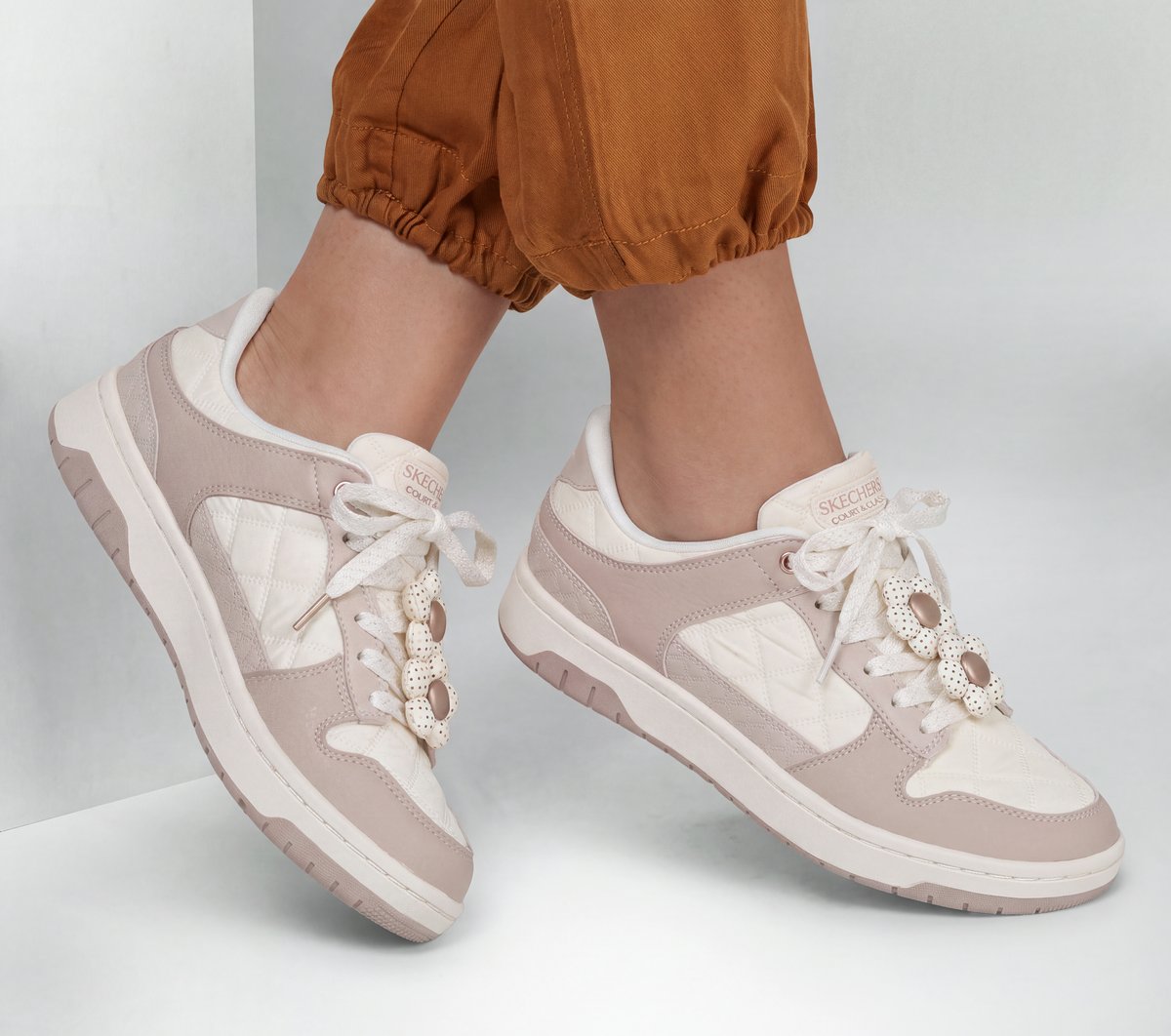 Skechers Slip-ins: Cozy Fit Benson - Blissful Blossom — NATURAL / TAUPE