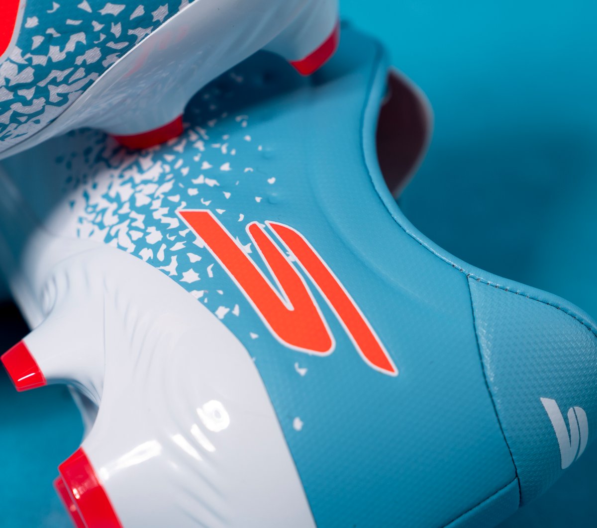 Skechers Razor 1.5 Academy FG — WHITE / TURQUOISE