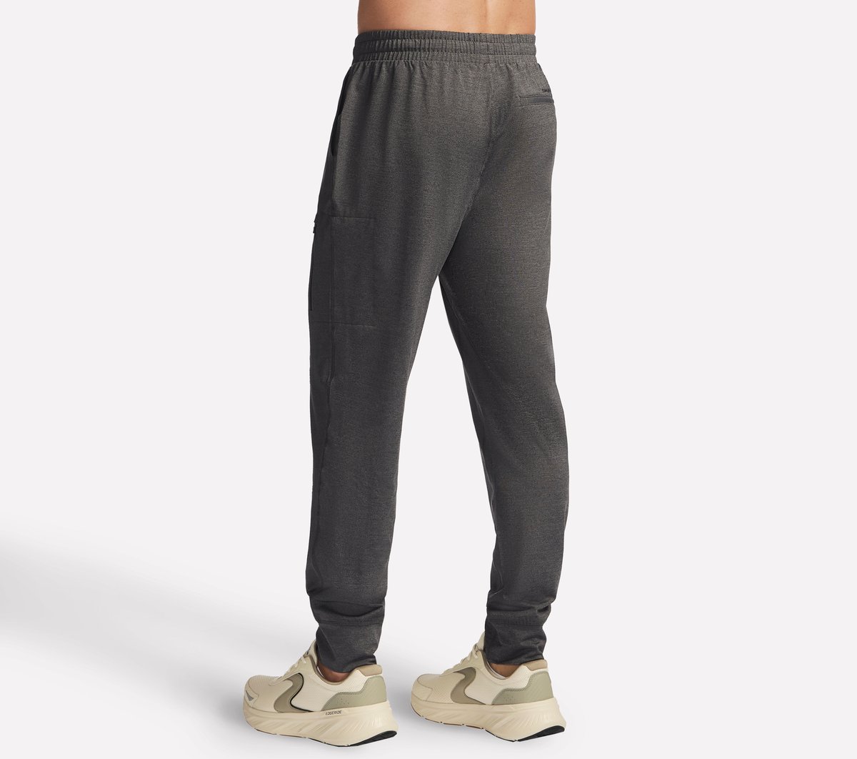 Harry Kane Weekend Performance Jogger — BLACK / CHARCOAL