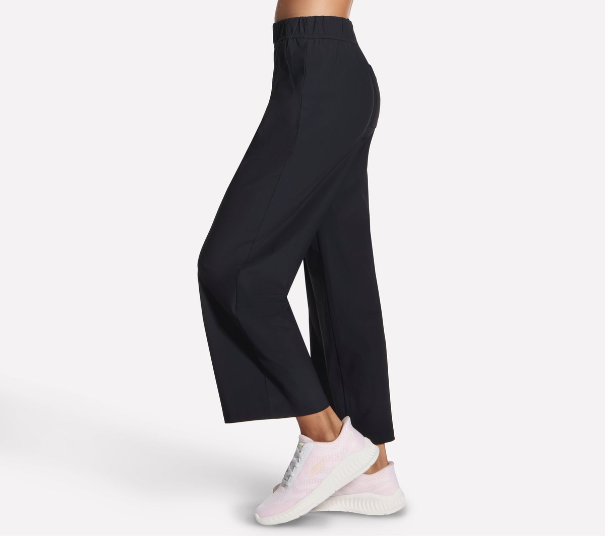 Skechers Slip-ins Destination Crop Pant