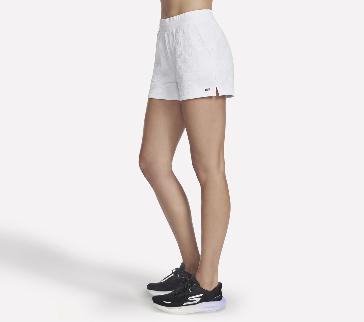 GO WALK Cozy Fit Diamond 4 Inch Short — WHITE