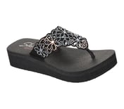 VINYASA - PRETTY THANG,  Footwear Right View