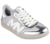 NEW WAVE CUP - THE RALLY, SILVER Footwear Right View