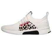MODERN JOGGER - TRAILS,  Footwear Left View