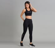RIB PANELLED SPORTS BRA, BLACK