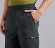 TAPE BRANDING PANEL GOLF PANTS, BLACK