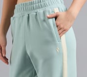 CONTRAST TAPE JOGGER, OFF WHITE/NAVY