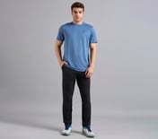 SKECHERS BACK LOGO TEE, TAUPE/BLUE