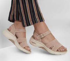 GO WALK Arch Fit 2.0 - Sage — TAN 2