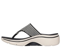 GO WALK Arch Fit 2.0 Sandal - Resort Day — BLACK / NATURAL 6