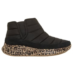 Skechers Slip-ins Relaxed Fit: Ultra Flex 4.0 Boot - Cozy Chic — BLACK / LEOPARD 1