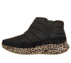 Skechers Slip-ins Relaxed Fit: Ultra Flex 4.0 Boot - Cozy Chic — BLACK / LEOPARD 5