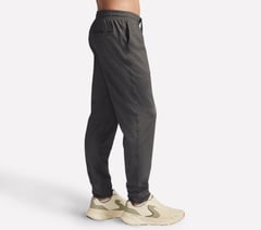 Harry Kane Weekend Performance Jogger — BLACK / CHARCOAL 3