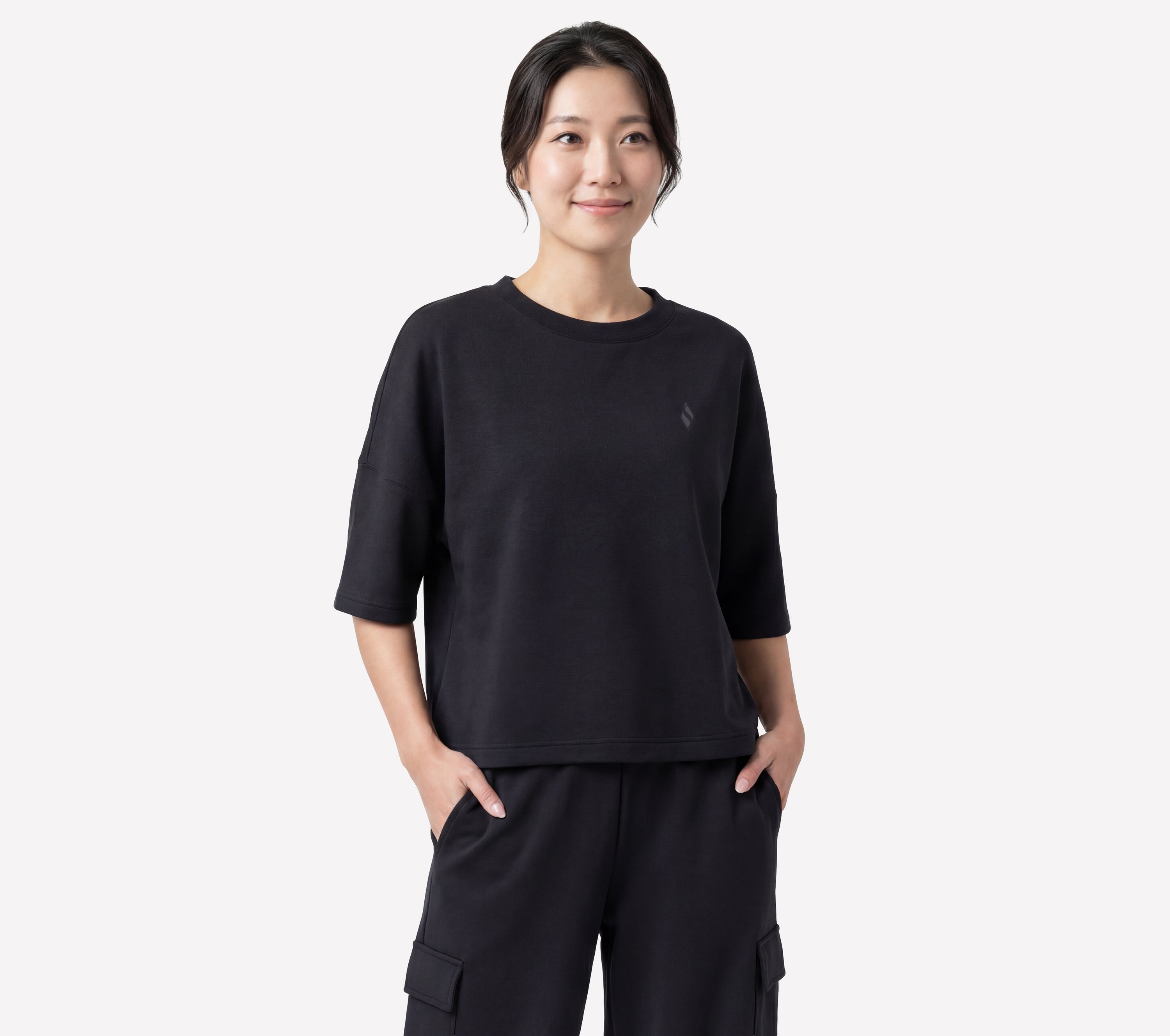 【未使用】heyon shoul tee ショルティー　バックスリットカットソー SKECHLUXE Elevate Tee | SKECHERS JP