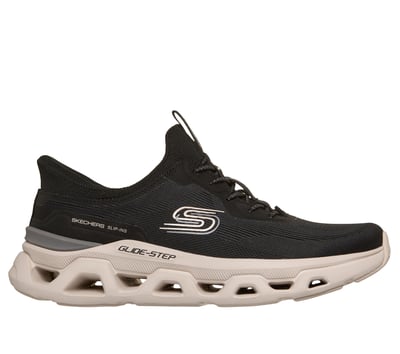 スケッチャーズ　新作　スニーカー SKECHERS × Vexx」コラボレーションコレクションを発表