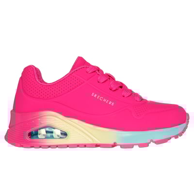 今季のパリ大会を記念した限定スニーカーコレクション「Skechers