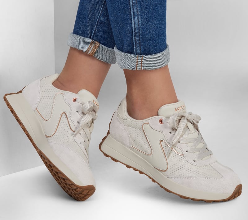 ⭐︎ Gusto | SKECHERS Ireland