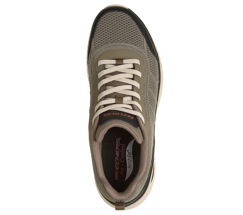 Relaxed Fit: Arch Fit Crosser - Esmond