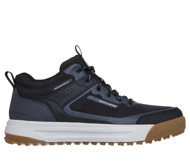 新品未使用　brunt my way 23 black Waterproof: Urban Street Hiker