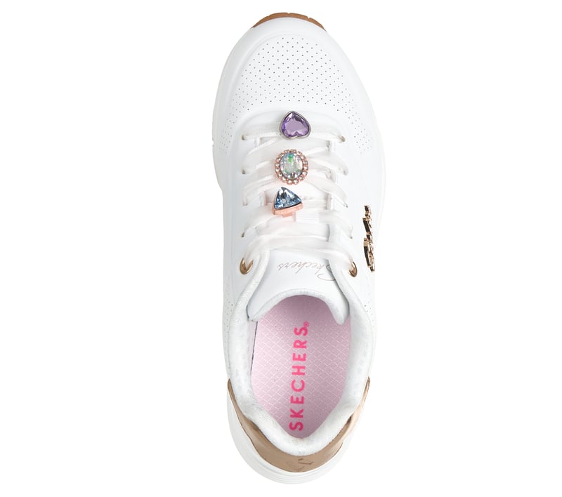 非売品BoA　レア新品未使用サイン入り POPスタンド　skechers UNO Gen1 - Bejeweled Pop