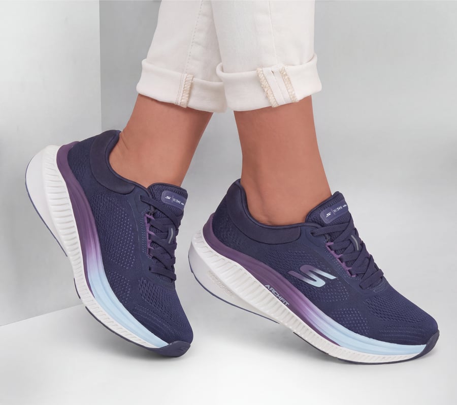 (新品)SKECHERS GO RUN ランニングシューズ パープル GO WALK Max Cushioning Arch Fit - Clare