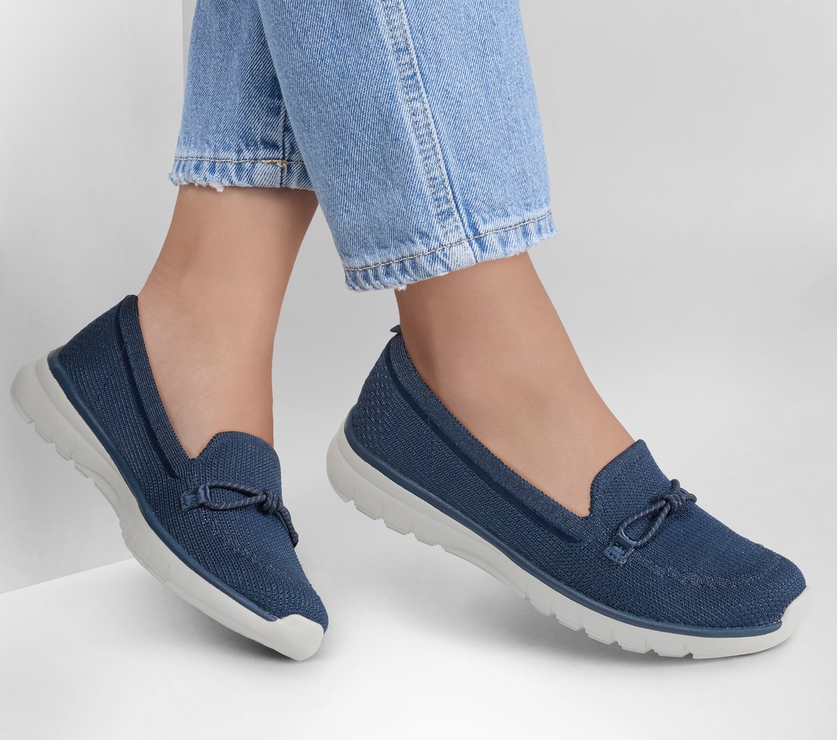 Relaxed Fit: Lightly