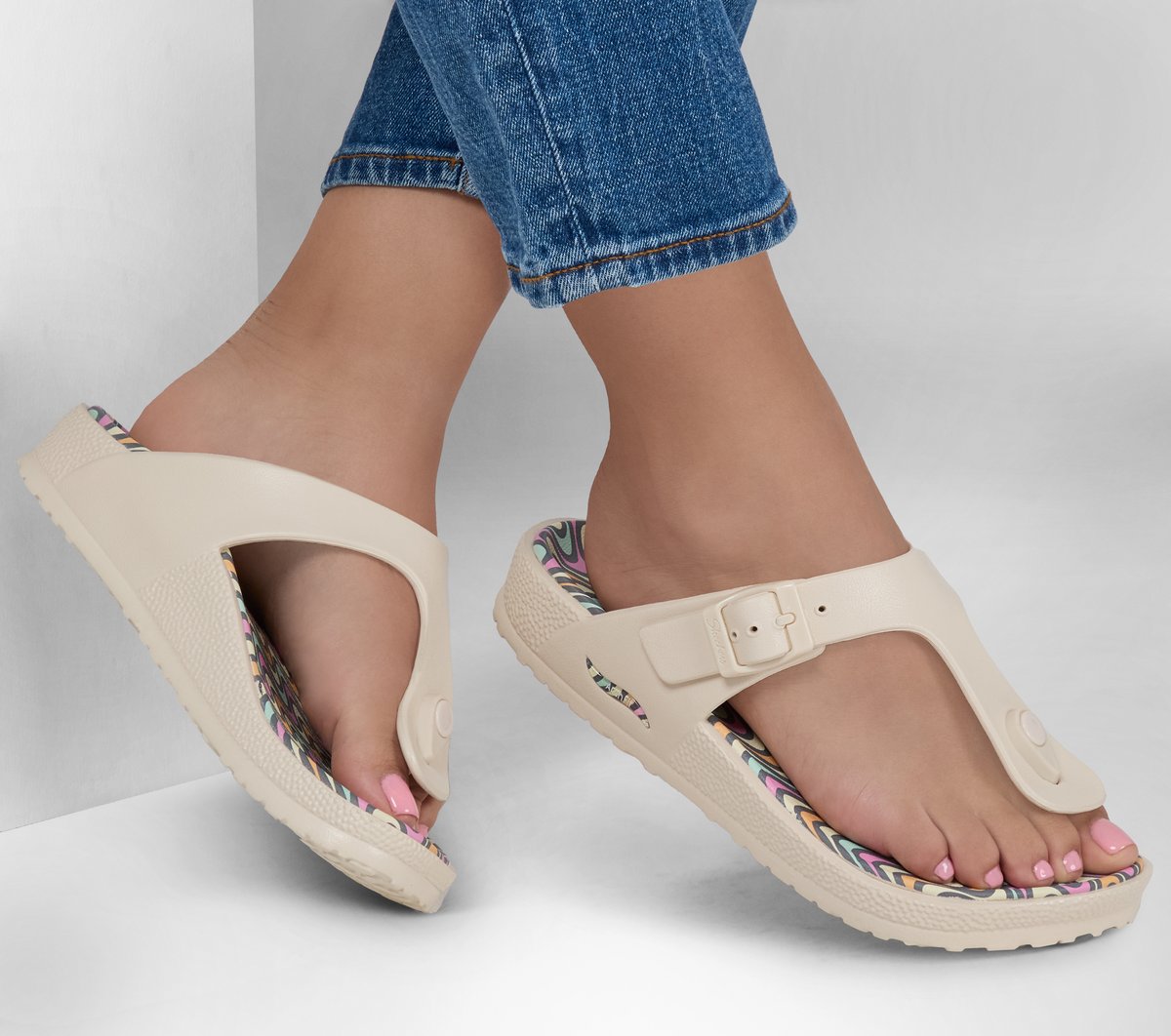Foamies: Arch Fit Cali Breeze 2.0