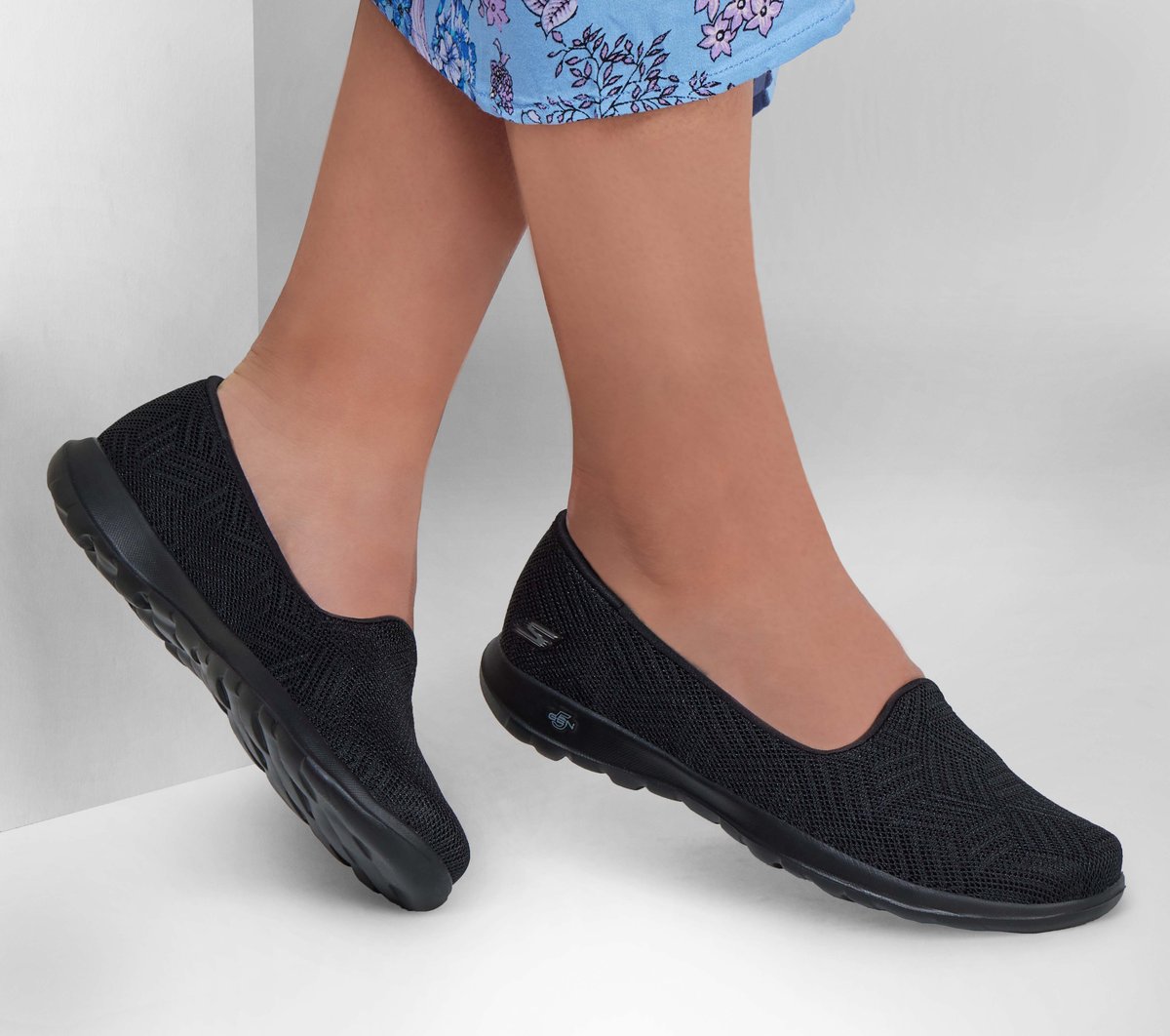 Skechers レディース Go Walk Lite-136001 バレエフラット Skechers