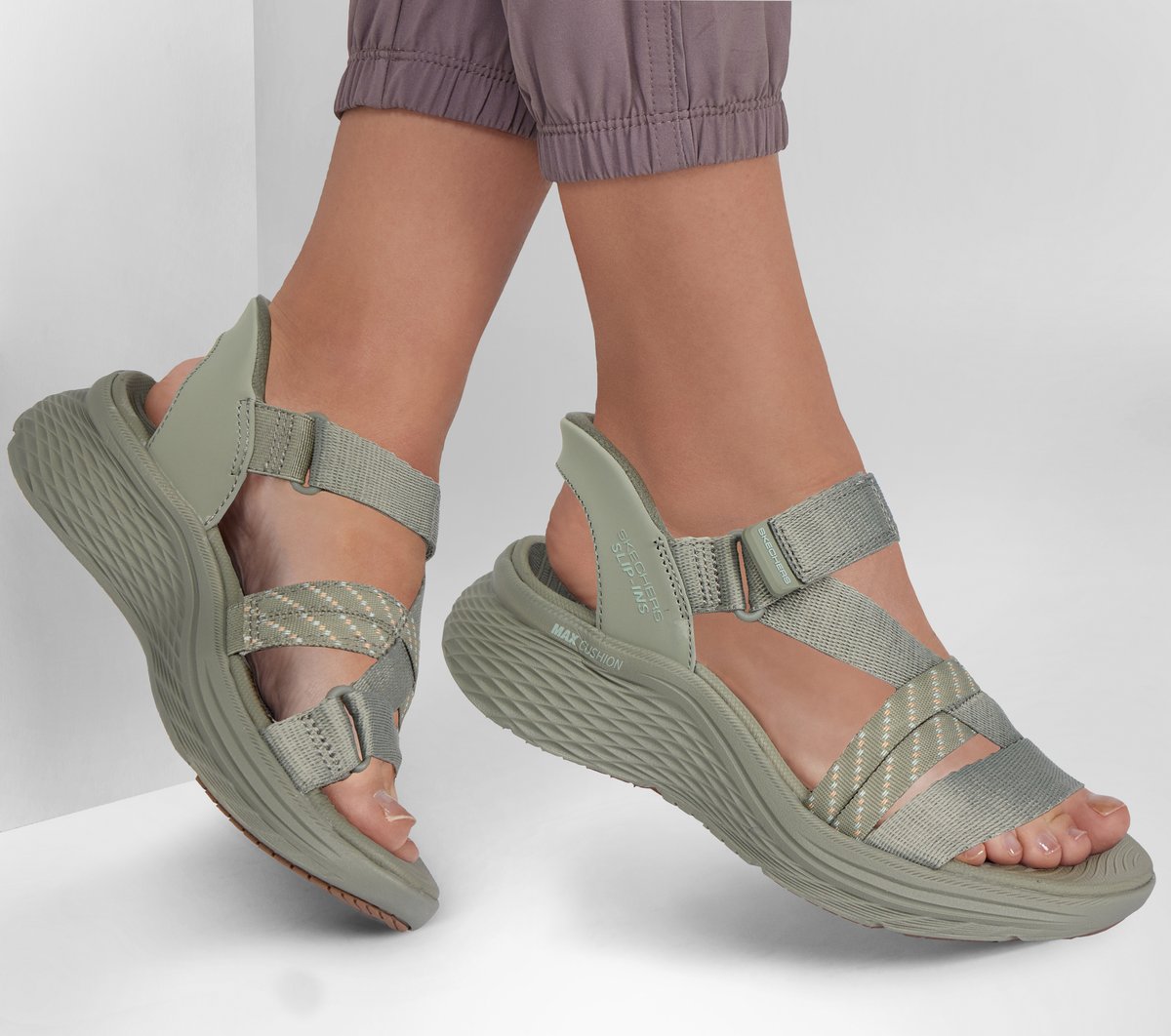 Skechers Slip-ins: Max Cushioning Elite 2.0 Sandal - Emery