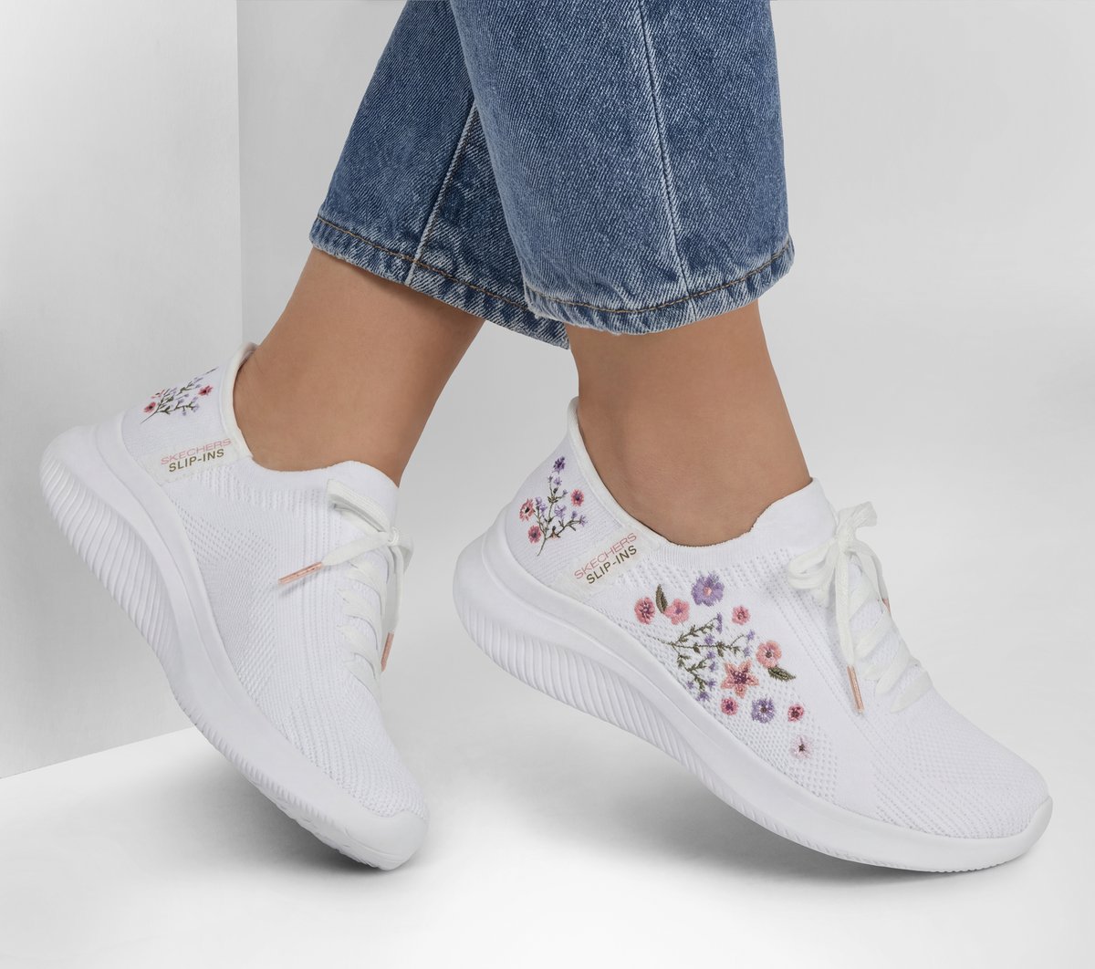 Skechers Donna Slip-Ins Mommy & Me: Ultra Flex 4.0 - Sweet Petals Sneaker In Bianco, Taglia 43, Vegan, Lavabile In Lavatrice - 2