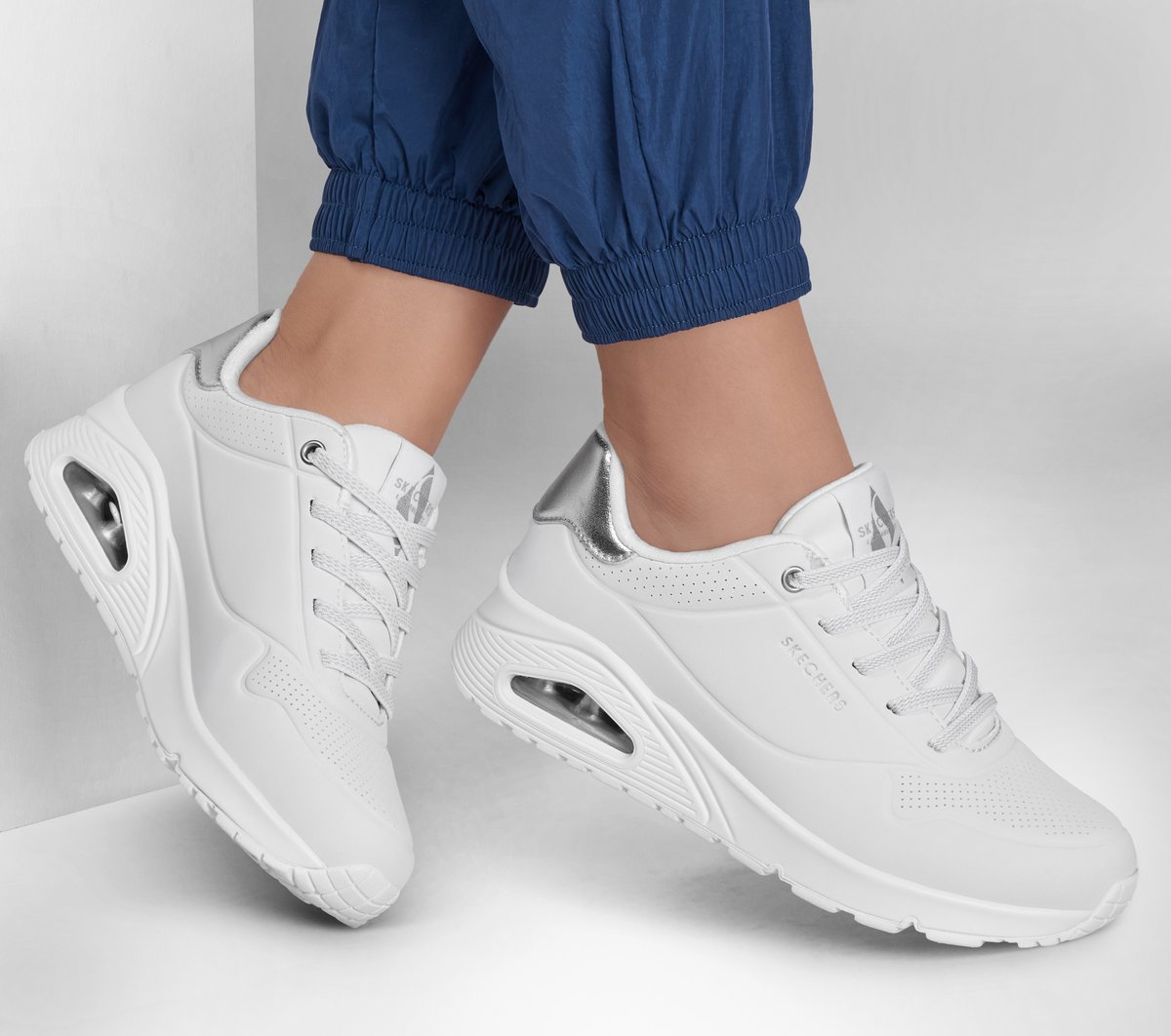 UNO - Shimmer Away — WHITE / SILVER