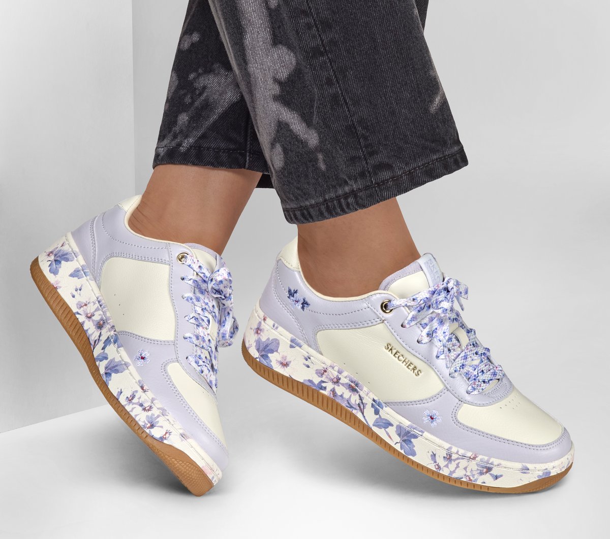 Sport Court 2.0 - Floral Frenzy — WHITE / LAVENDER