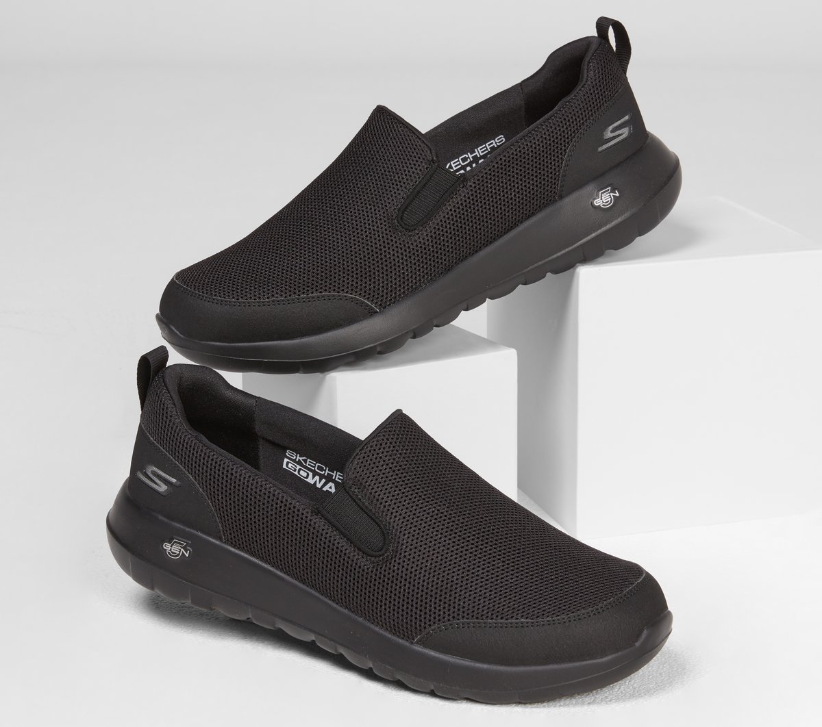Skechers GOwalk Max Clinched BLACK