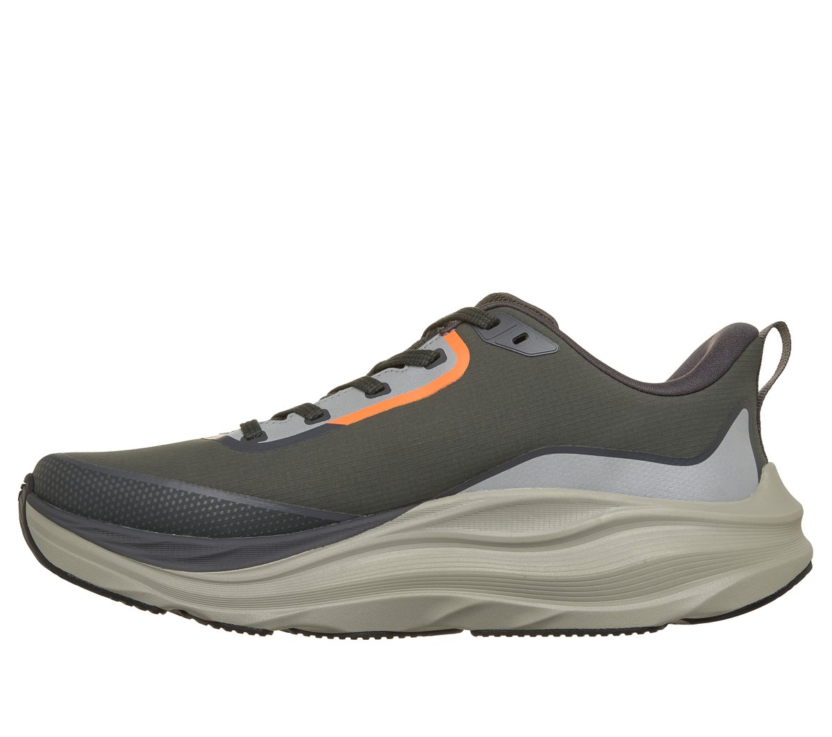 Skechers Waterproof: Max Run - Vorteza Moyen Width en Olive, Vegan