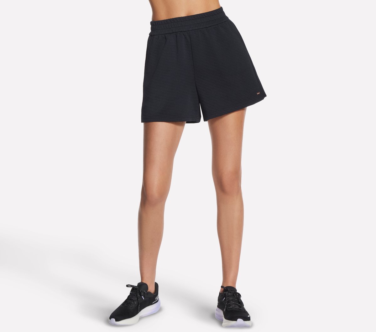 Skechers GO WALK Everywhere 4 Inch Slip-in pantalones cortos en Negro, talla Grande