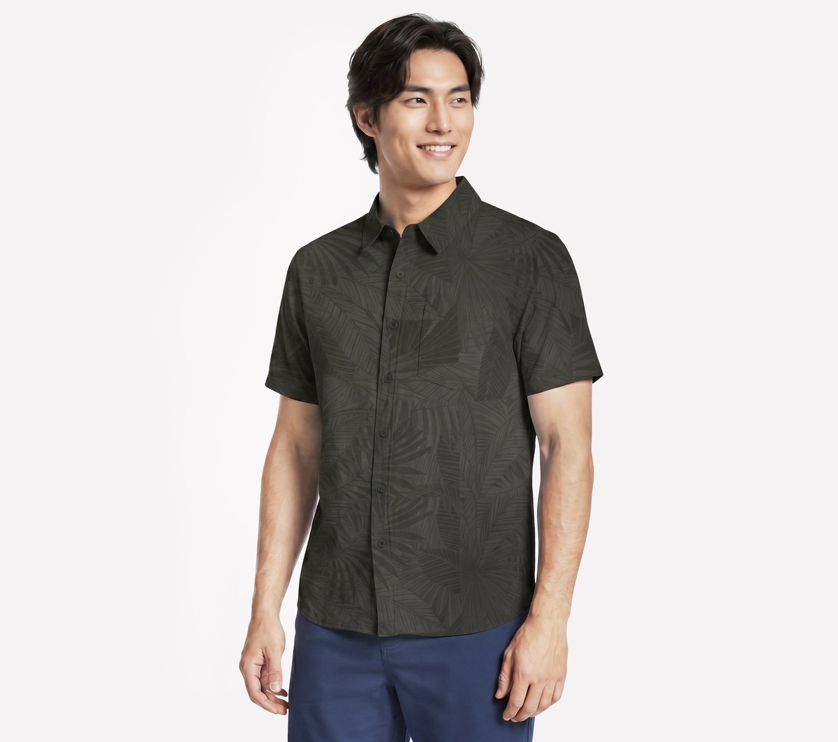 The GO WALK Air Printed Short Sleeve Shirt — BLACK / OLIVE