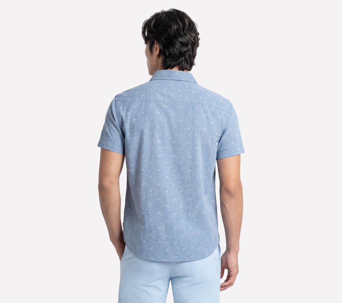 The GO WALK Air Printed Short Sleeve Shirt — DENIM