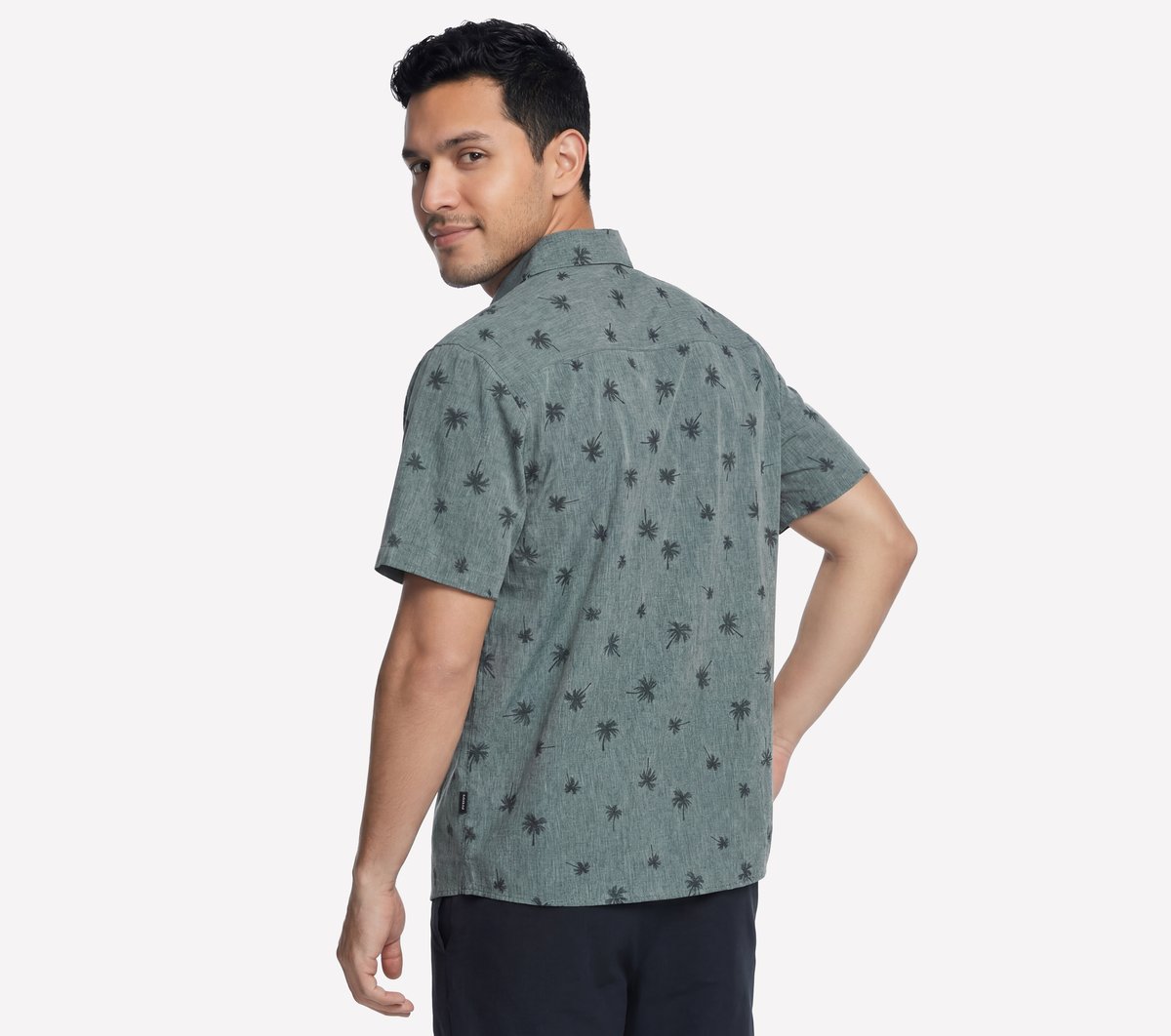 The GO WALK Air Printed Short Sleeve Shirt — TAUPE / NATURAL