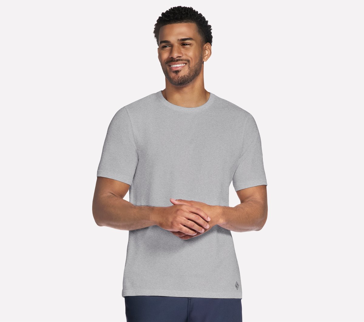 Skechers GO DRI Pima Crew en Gris Claro, talla Grande